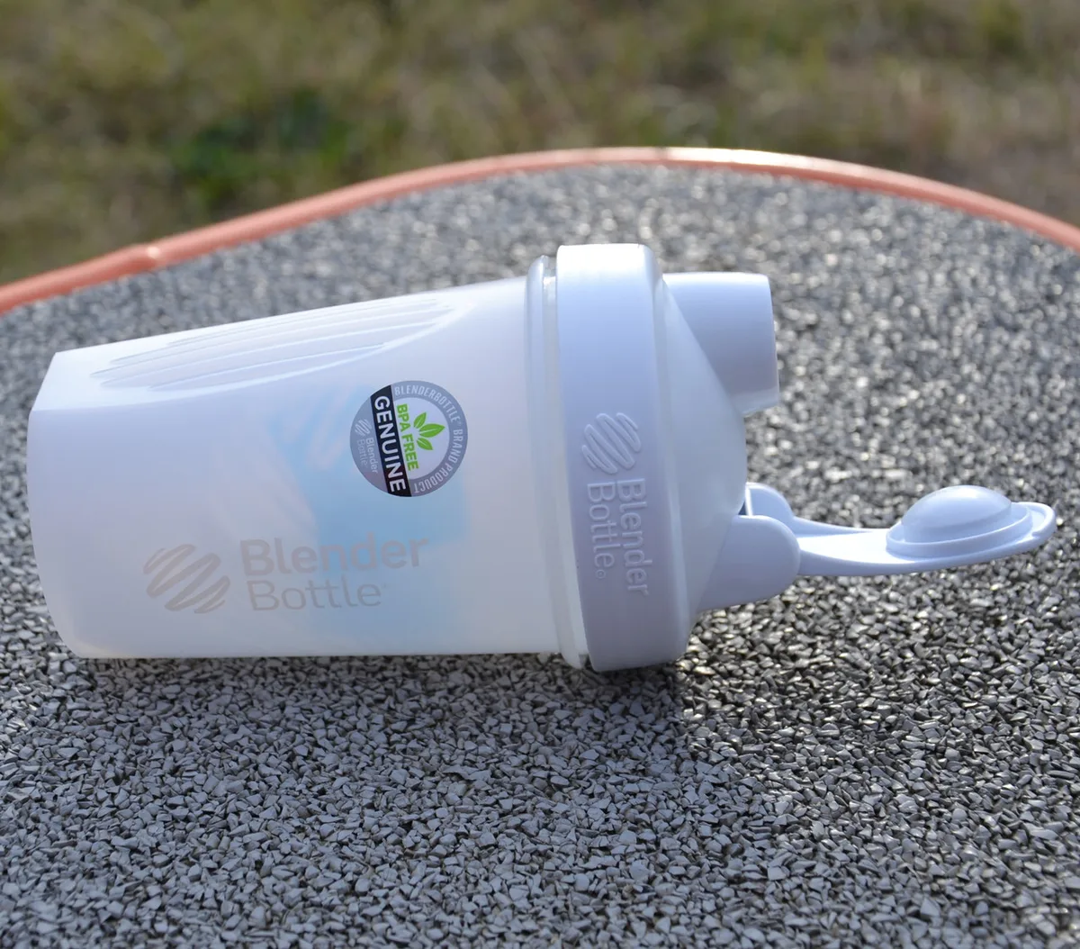 Шейкер спортивний BlenderBottle Tritan 590 мл Білий
