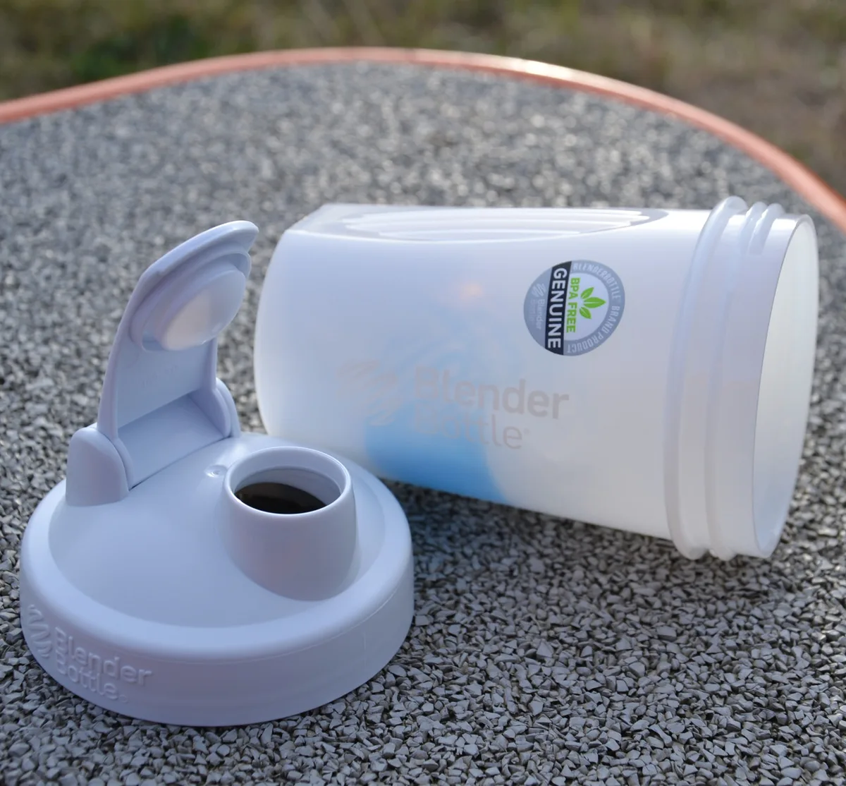 Шейкер спортивний BlenderBottle Tritan 590 мл Білий