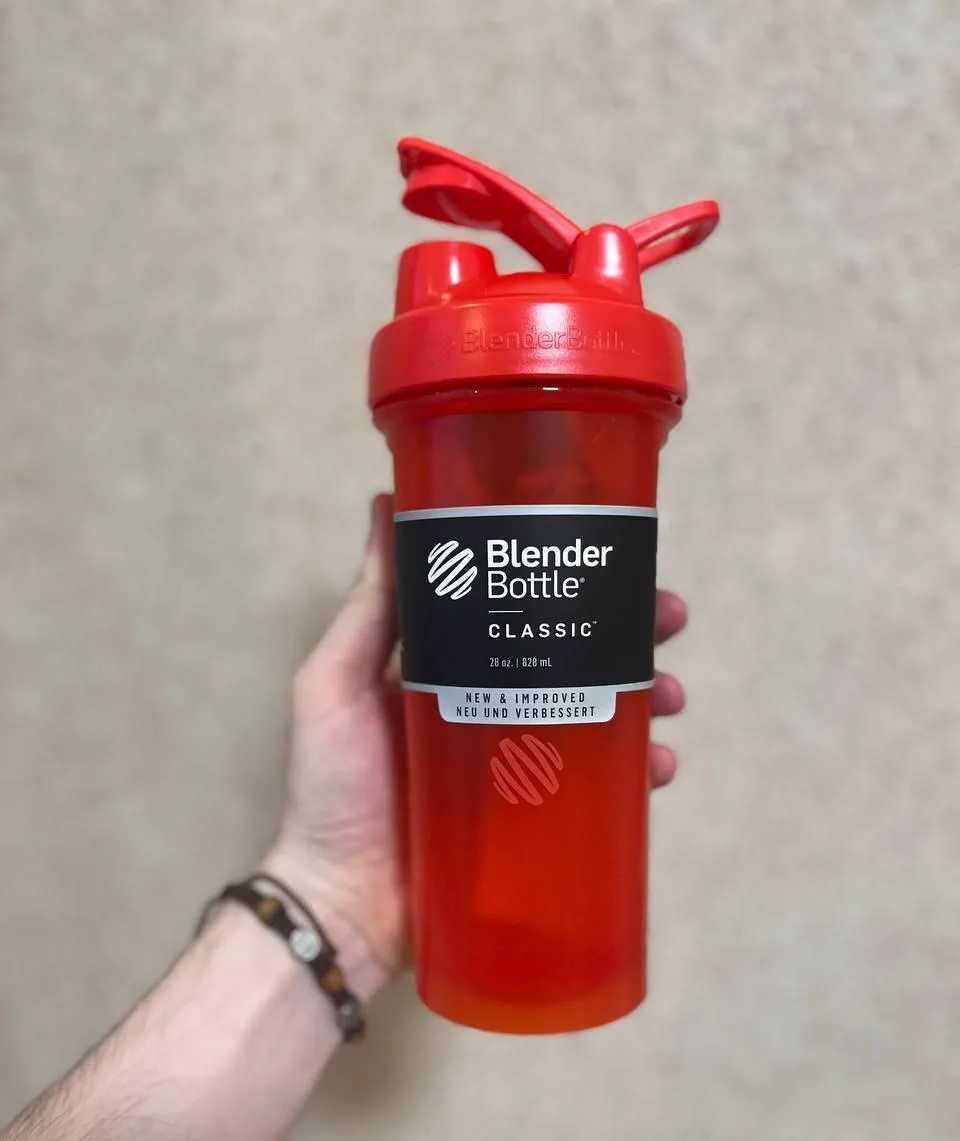 Шейкер спортивний BlenderBottle Tritan 820 мл Червоний