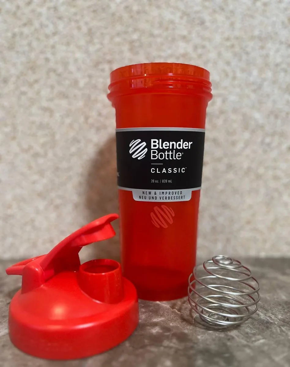 Шейкер спортивний BlenderBottle Tritan 820 мл Червоний