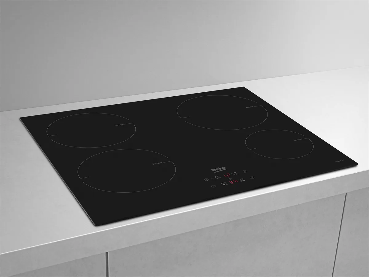 Індукційна варильна панель Beko, 60 см, чорного кольору.