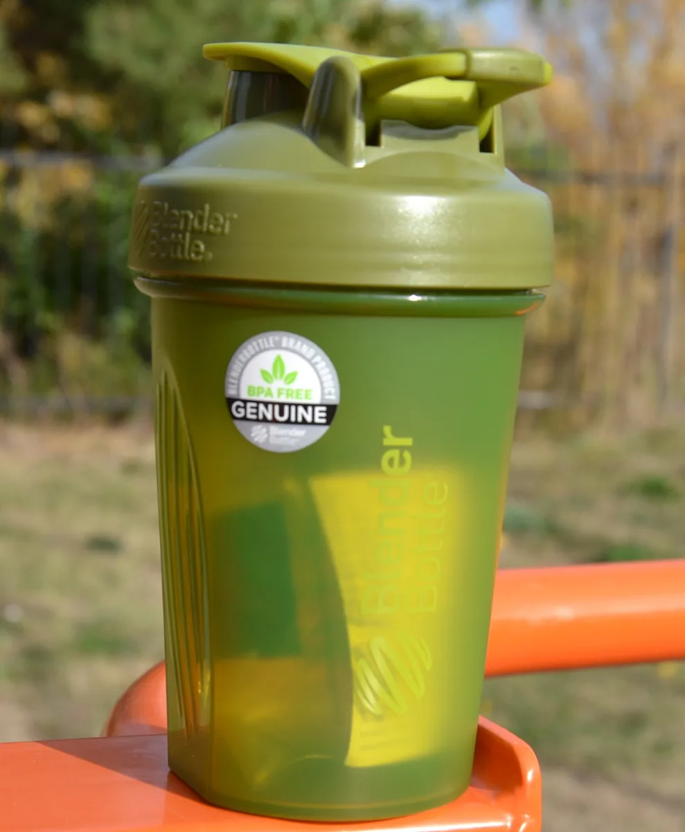 Шейкер спортивний BlenderBottle Tritan 590мл Зелений