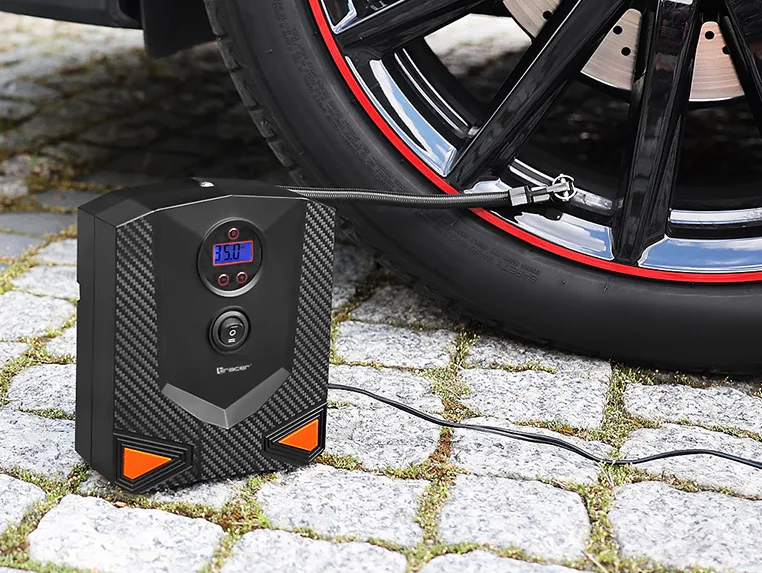 Автомобільний компресор Tracer 12 В 2 кг чорний