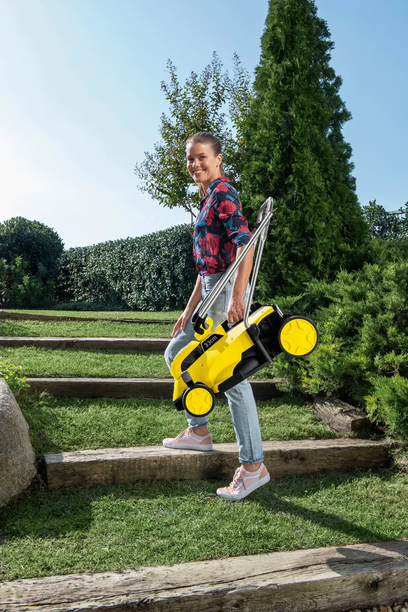 Аккумуляторная газонокосилка Karcher LMO 18-33, 18В, 33 см, высота скашивания 35-65 мм, без батареи и зарядного устройства
