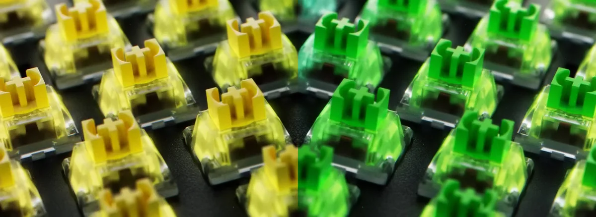 Клавіатура механічна Razer USB Green Switch 110 клавіш RGB чорна