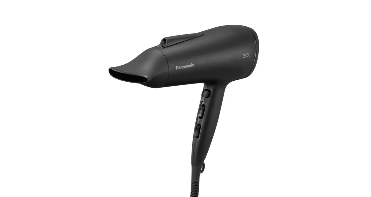 Фен Panasonic, 2300 Вт, 3 швидкості, іонізація, холодний обдув, чорний.