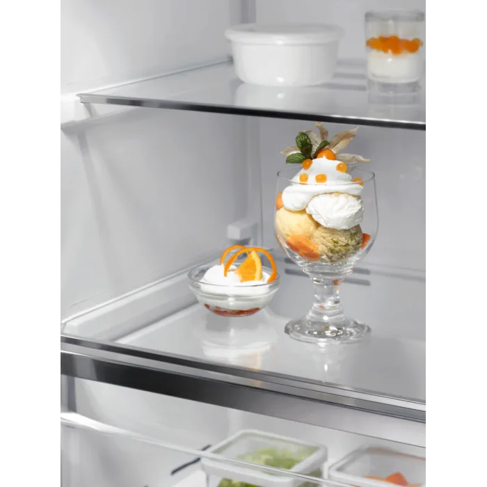 Морозильник Electrolux, 186 см, 60 см, 65 см, 278 літрів, клас E, No Frost, інверторний, нержавіюча сталь.