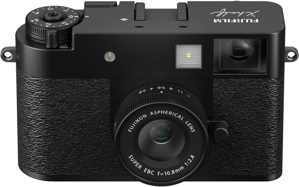 Цифровая фотокамера FujiFilm X-Half X-HF1 Black