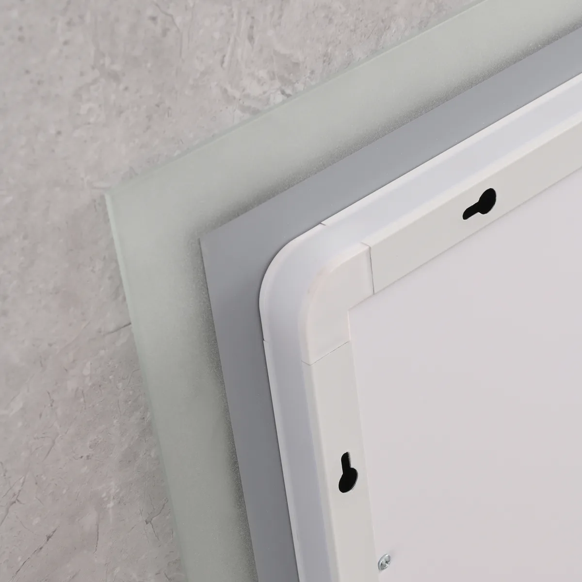 Дзеркало настінне Mixxus FLAT MR04 LED Touch 80x60 см безмідне з антизапотівальником