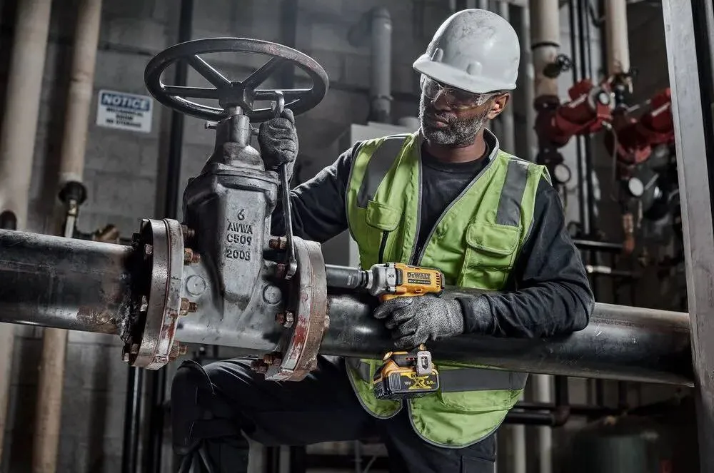 Гайковерт ударний DeWalt 18В 1084Нм 2000об/хв для монтажу кріплень без АКБ та ЗП гайковерт безщітковий