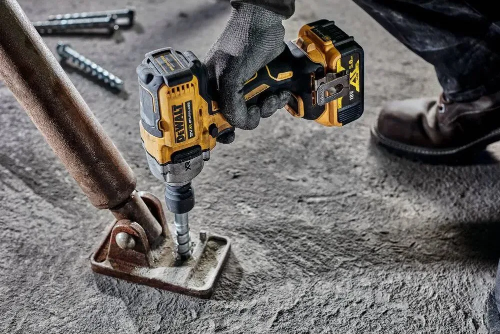 Гайковерт ударний DeWalt 18В 1084Нм 2000об/хв для монтажу кріплень без АКБ та ЗП гайковерт безщітковий