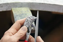 Кліщі переставні KNIPEX хромовані 180мм 0-40мм з ергономічними рукоятками