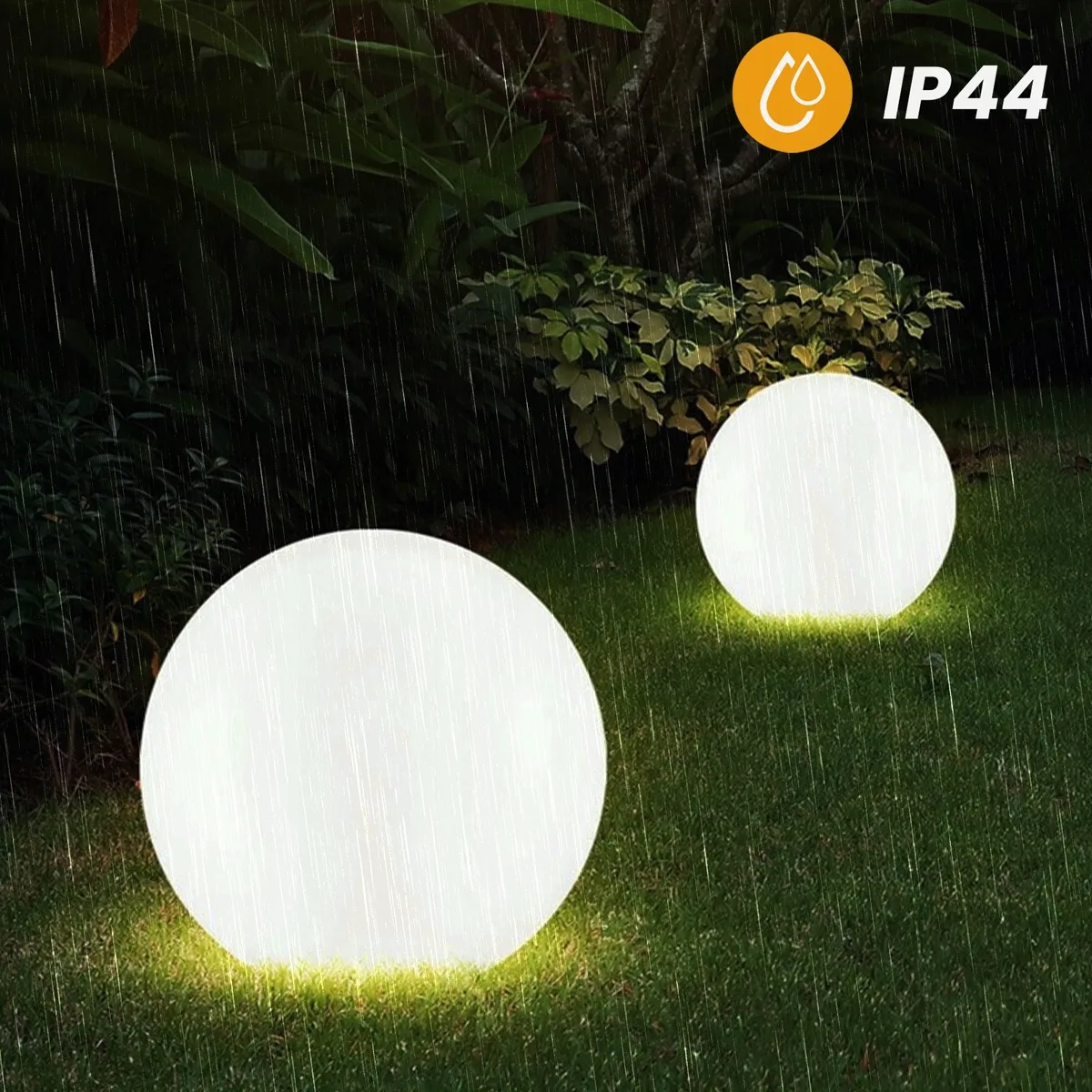 Большая LED шар LumiLED 30 см пластиковая белая на солнечной батарее холодный свет 6500K