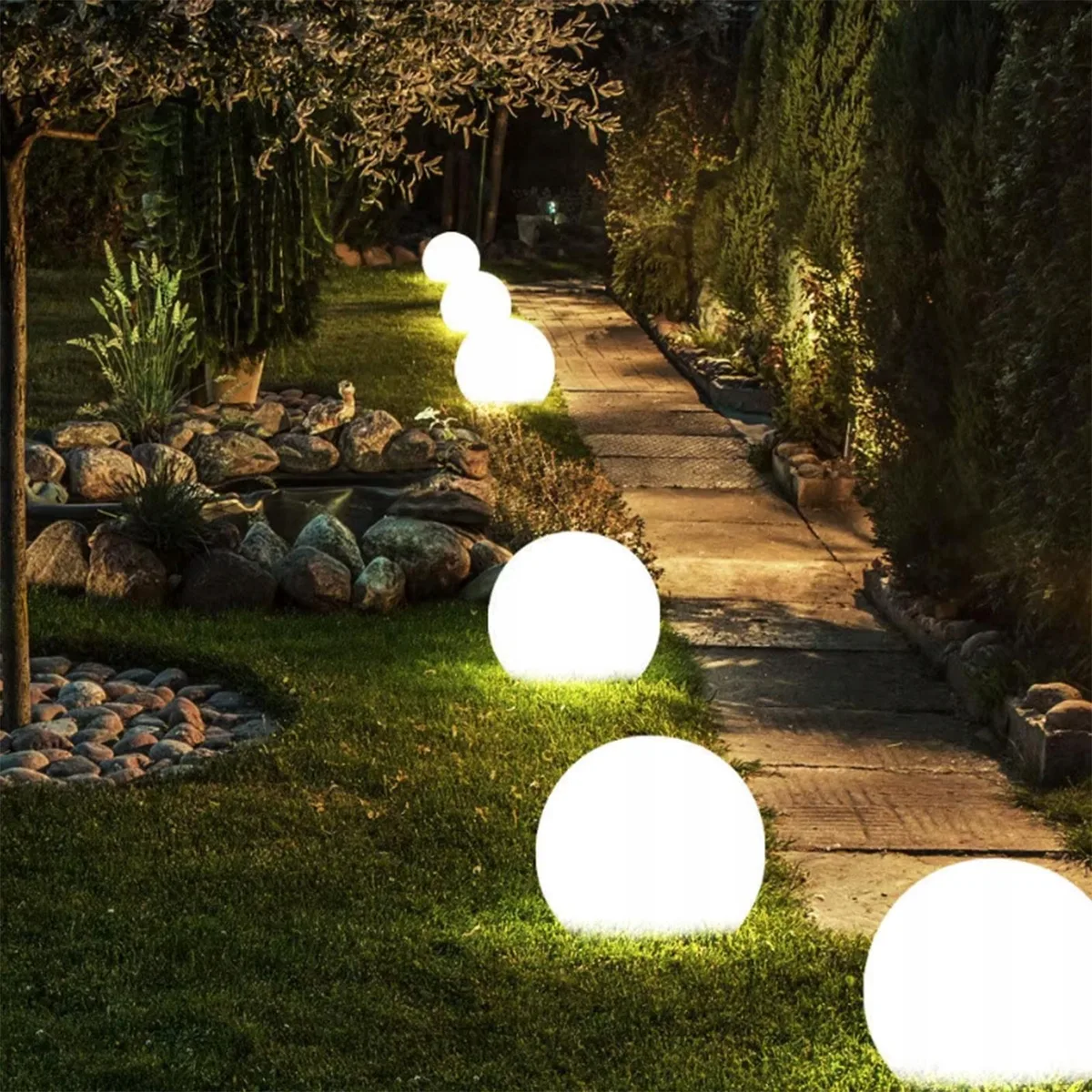 Большая LED шар LumiLED 30 см пластиковая белая на солнечной батарее холодный свет 6500K