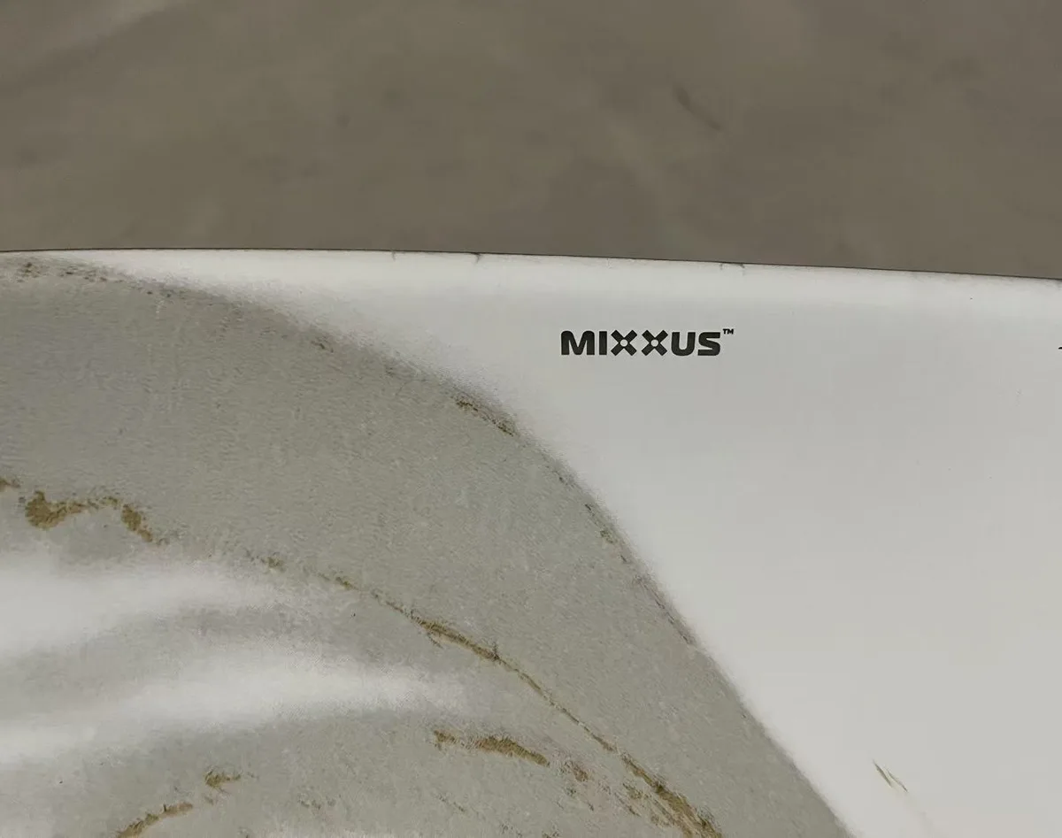 Раковина накладна MIXXUS PREMIUM санітарна порцеляна 600х400 мм мармурова чорна