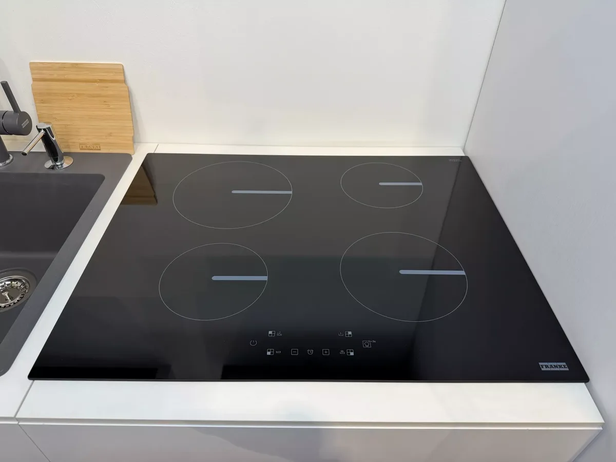 Індукційна варильна поверхня Franke Smart FSM 654 I BK, чорна, з функцією Slider та обмеженням потужності.