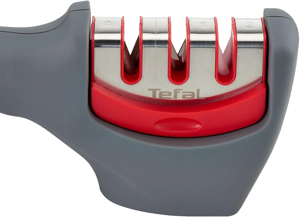 Точилка для ножів Tefal Fresh Kitchen, з нержавіючої сталі, пластиковий корпус, сірого кольору.