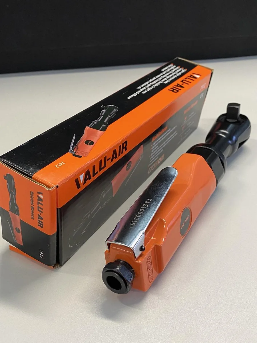 Пневматична тріскачка AIRKRAFT RP7412 1/2" 68N*m 160об/хв Кутова 1,2 кг