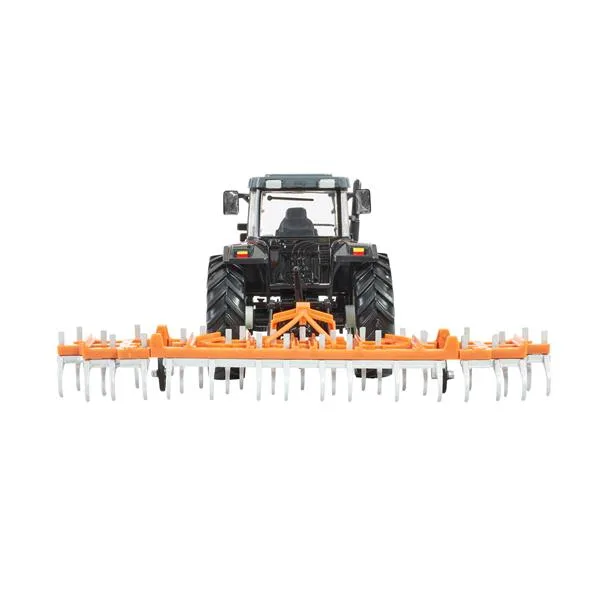 Трактор Britains Massey Ferguson 6290 культиватор 1:32 червоний метал пластик