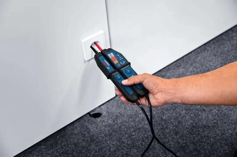 tester напруги Bosch Professional 1000В акумуляторний IP65