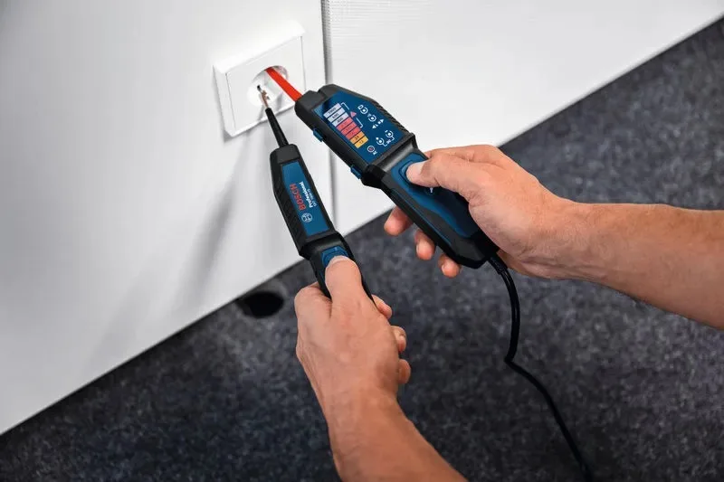 tester напруги Bosch Professional 1000В акумуляторний IP65