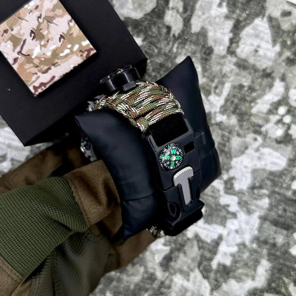 Годинники Patriot Полімер 51х51 мм Сірі камуфляж Паракорд