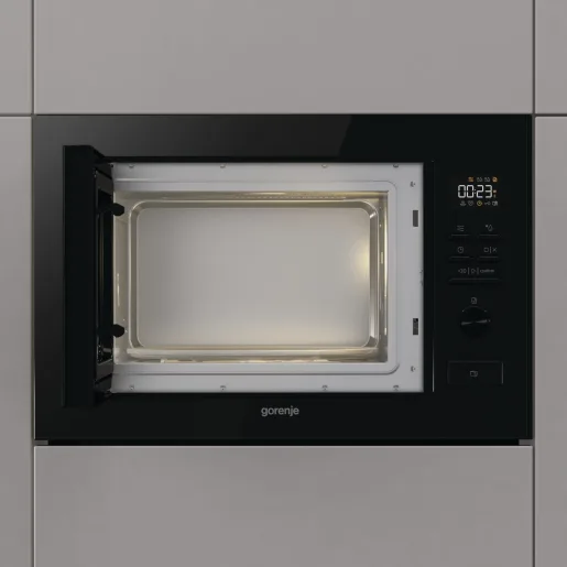 Вбудована мікрохвильова піч Gorenje, 25 л, електронне управління, 900 Вт, з грилем, дисплей, чорного кольору.