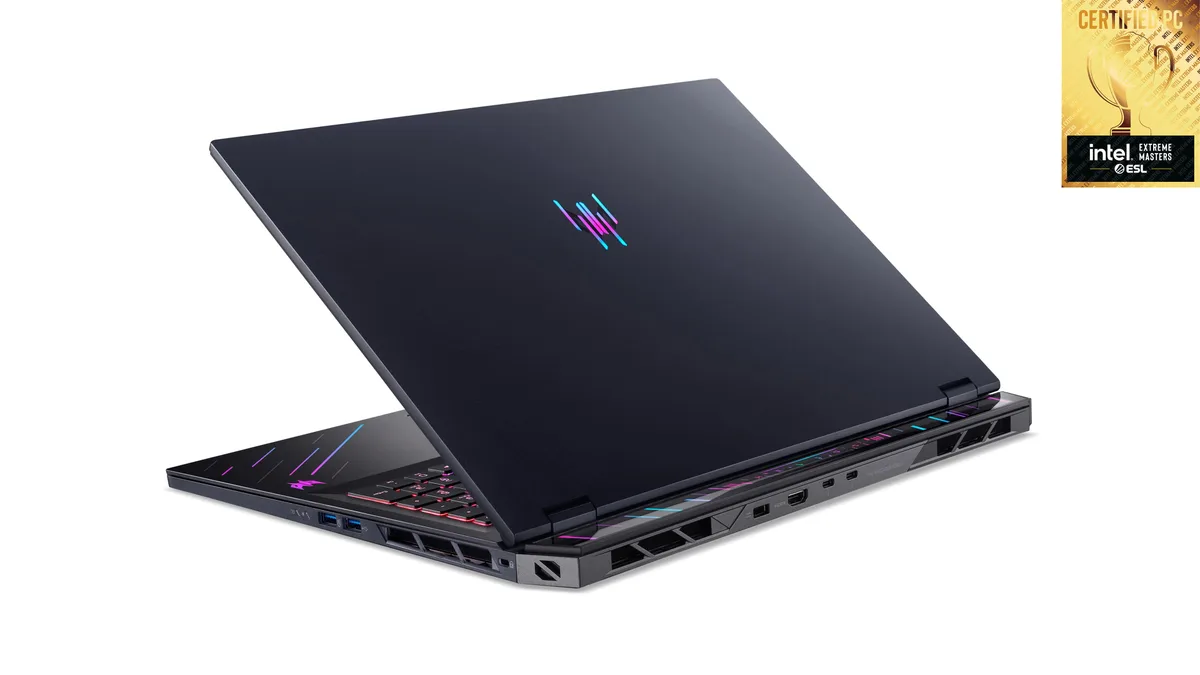 Ноутбук Acer Predator Helios 18 PH18-73 18" WQUXGA IPS, Intel U9-275HX, 64GB, F2TB, NVD5090-24, Lin, чорний