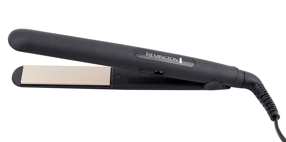 Випрямляч волосся Remington Ceramic Slim 220, потужність 300Вт, 2 температурних режими (180-220°C), керамічні пластини, чорний.