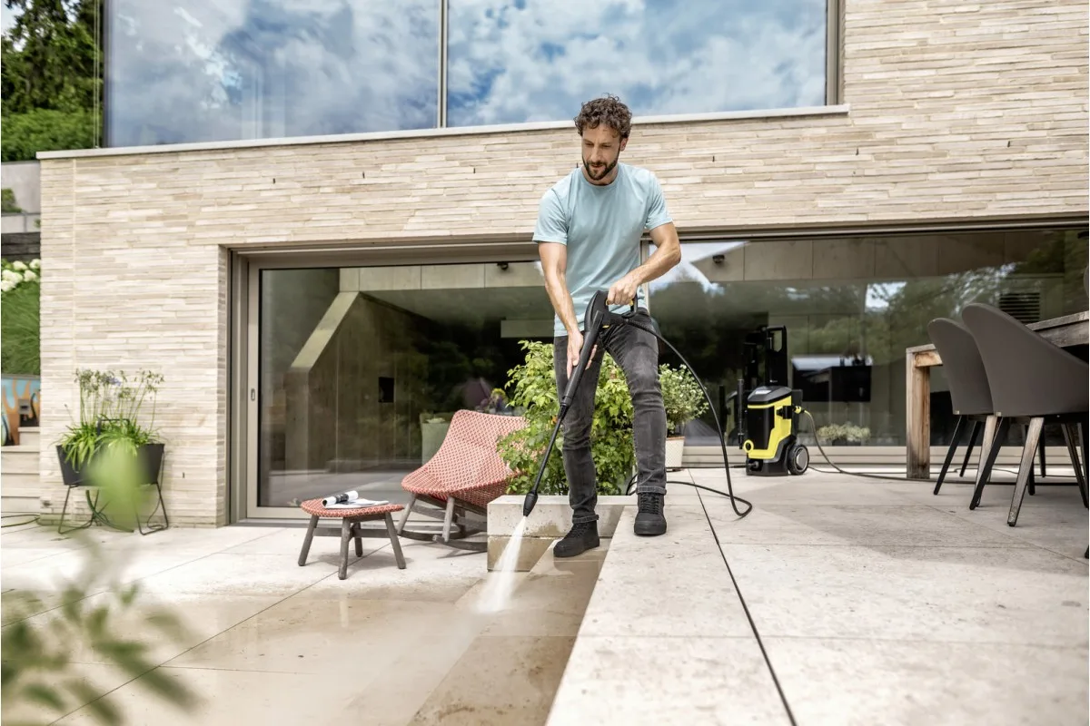 Высоконапорная мойка Karcher K 7 WCM, мощность 3000 Вт, давление 20-180 бар, производительность 600 л/ч, шланг 5 м, вес 17 кг