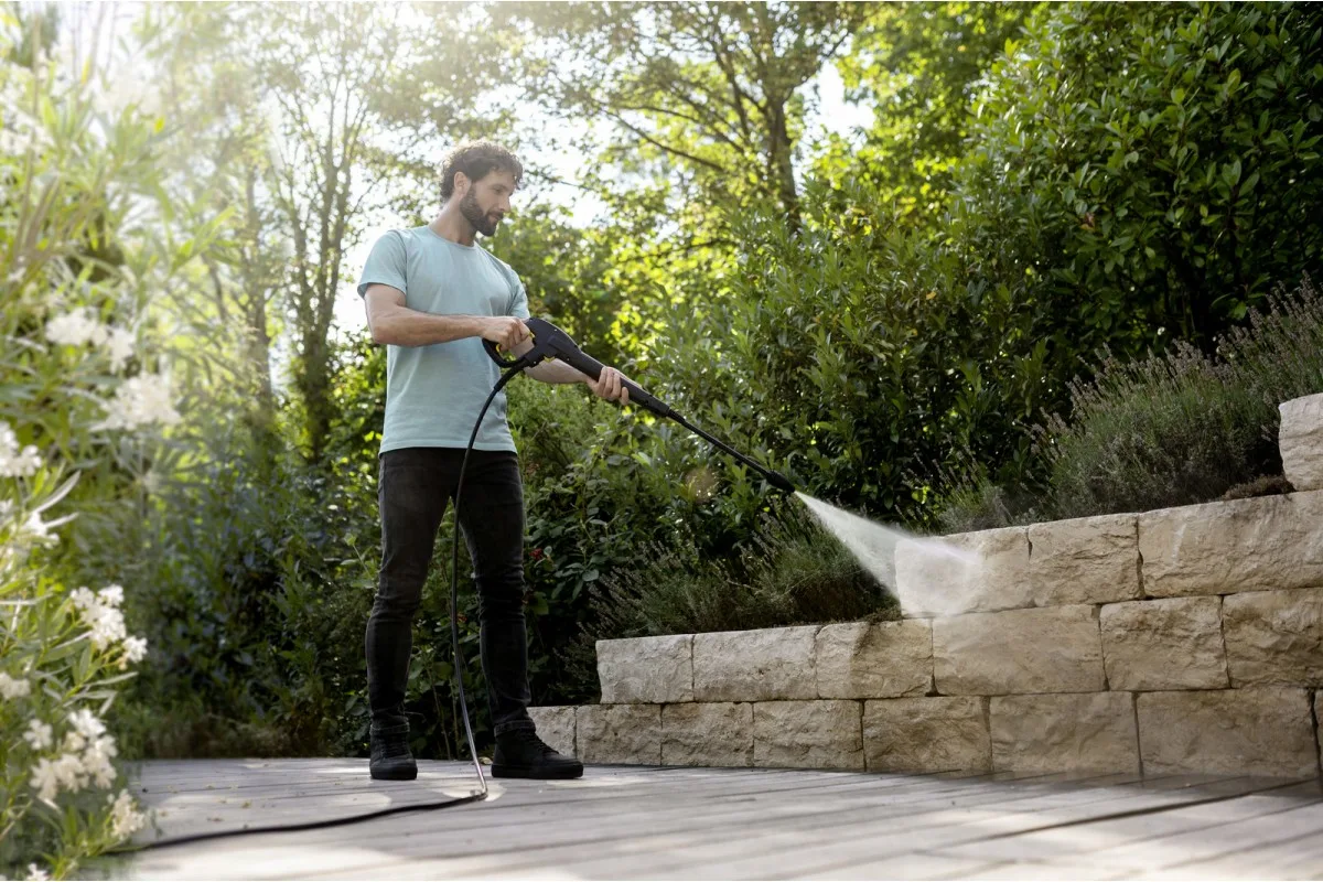 Высоконапорная мойка Karcher K 7 WCM, мощность 3000 Вт, давление 20-180 бар, производительность 600 л/ч, шланг 5 м, вес 17 кг