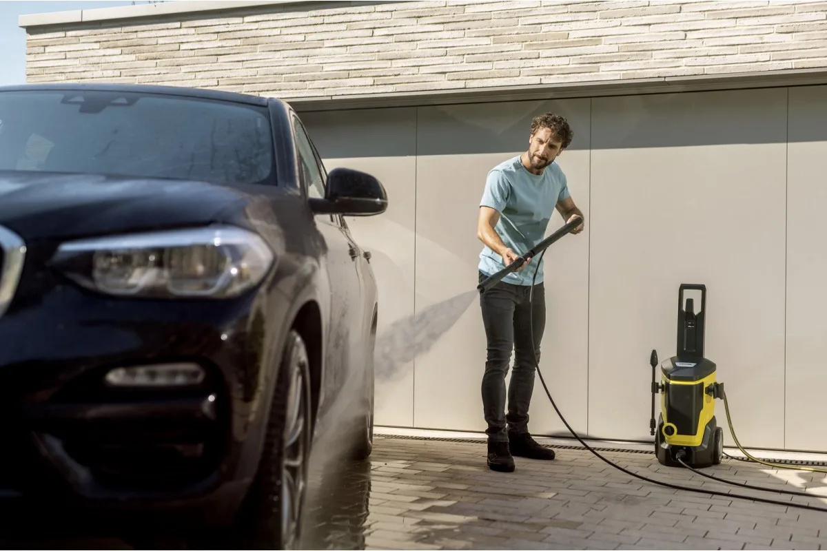 Высоконапорная мойка Karcher K 7 WCM, мощность 3000 Вт, давление 20-180 бар, производительность 600 л/ч, шланг 5 м, вес 17 кг