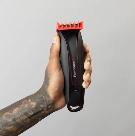 Машинка для стрижки Remington нержавіюча сталь 0.8-25 мм чорна