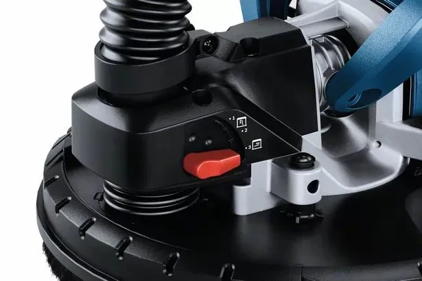 Шліфмашина Bosch Professional 550Вт для стін і стелі електрошліфувальна машина по гіпсокартону 225мм