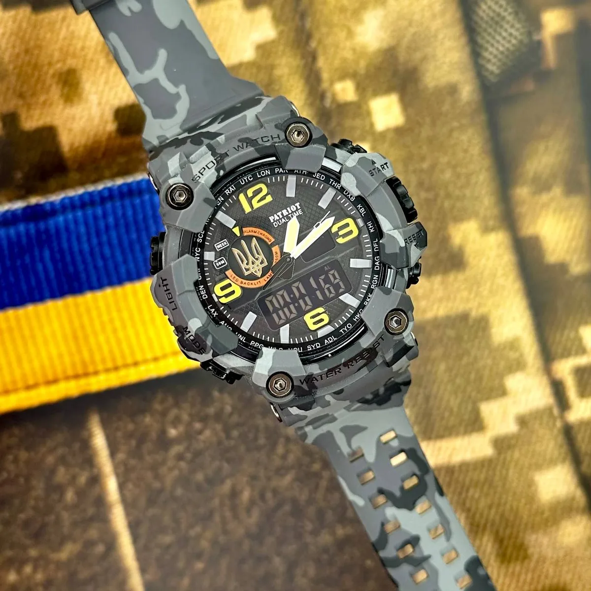 Наручні годинники Patriot полімер 56х56 мм сірі камуфляж золоті тризуб