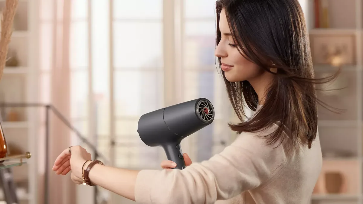 Фен Philips 5000 Series, 2100 Вт, 3 скорости, ионизация, холодный обдув, графитовый