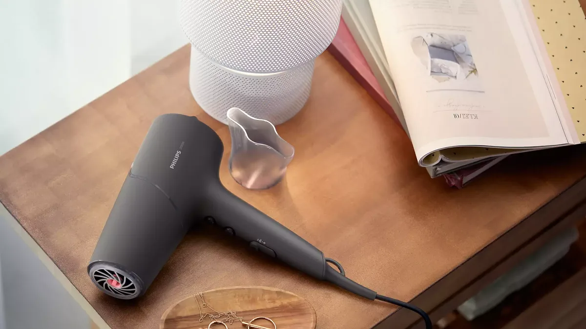 Фен Philips 5000 Series, 2100 Вт, 3 скорости, ионизация, холодный обдув, графитовый