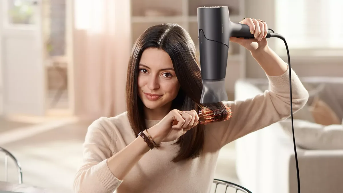 Фен Philips 5000 Series, 2100 Вт, 3 скорости, ионизация, холодный обдув, графитовый