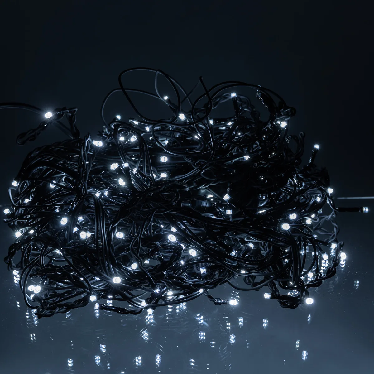 Вулична гірлянда Бахрома 20 м 335 LED чорний провід білий світіння