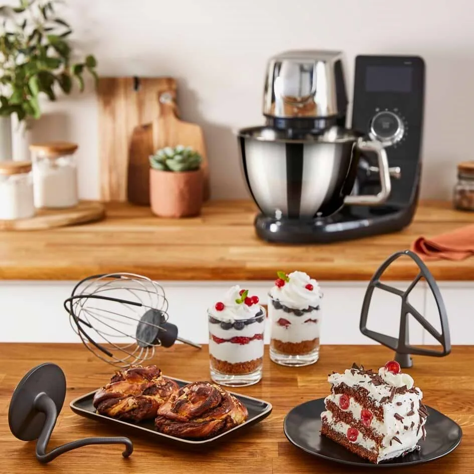 Кухонный комбайн Tefal I-Coach Touch, 1200Вт, металлический контейнер, корпус из металла и пластика, сенсорный экран, 3 насадки, подключение к смартфону
