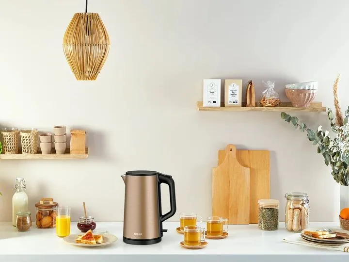 Електрочайник Tefal Double Layer SS 1.5л, з двошаровою конструкцією, мідного кольору.