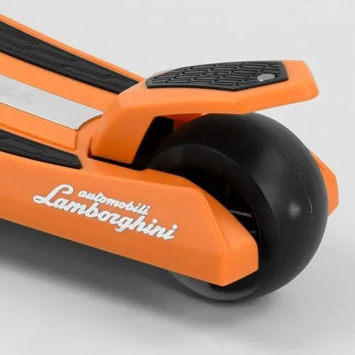 Трехколесный самокат Lamborghini складной для детей от 3 лет с алюминиевым рулем и светящимися колесами.