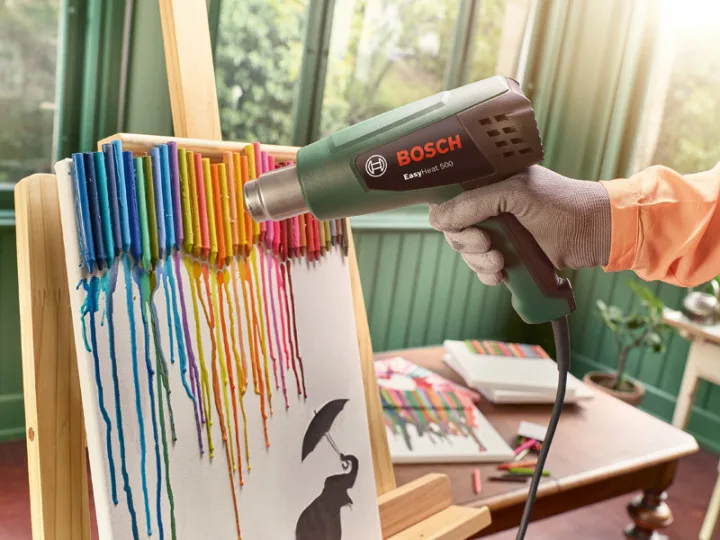 Будівельний фен Bosch EasyHeat 500, 1600 Вт, температури 300/500°C, продуктивність 240/450 л/хв, вага 0.89 кг.
