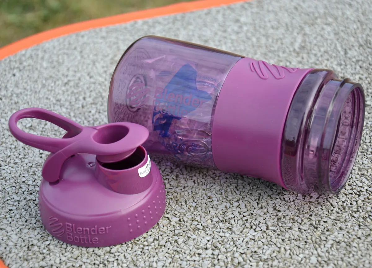Шейкер BlenderBottle Tritan 590 мл Фіолетовий