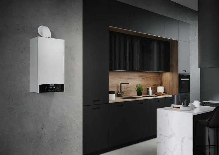Газовий котел Ariston CLAS X 24 CF EU з димохідною системою, двоконтурний, потужність 24 кВт, з розширеними функціями.
