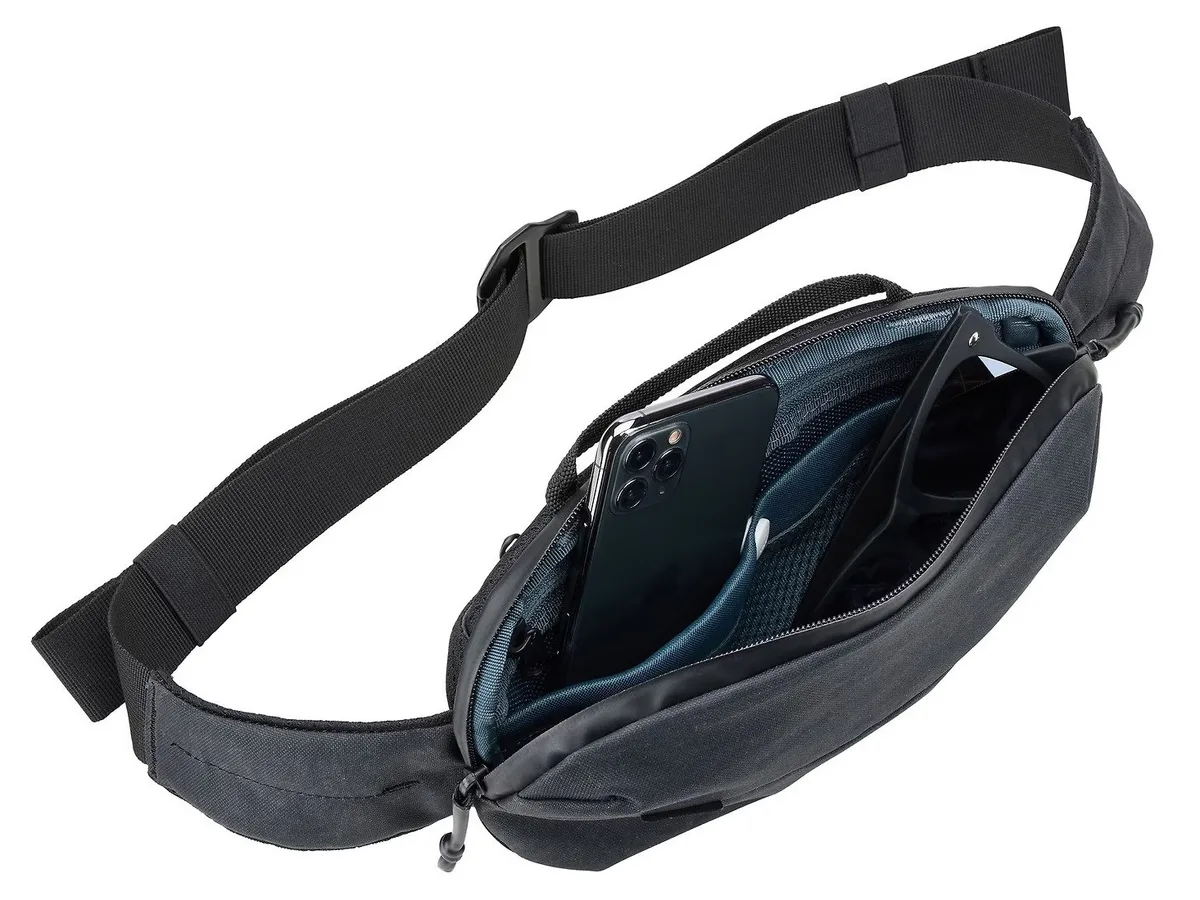 Сумка через плечо Thule P600 Polyester Canvas 250х110х80 мм Черная