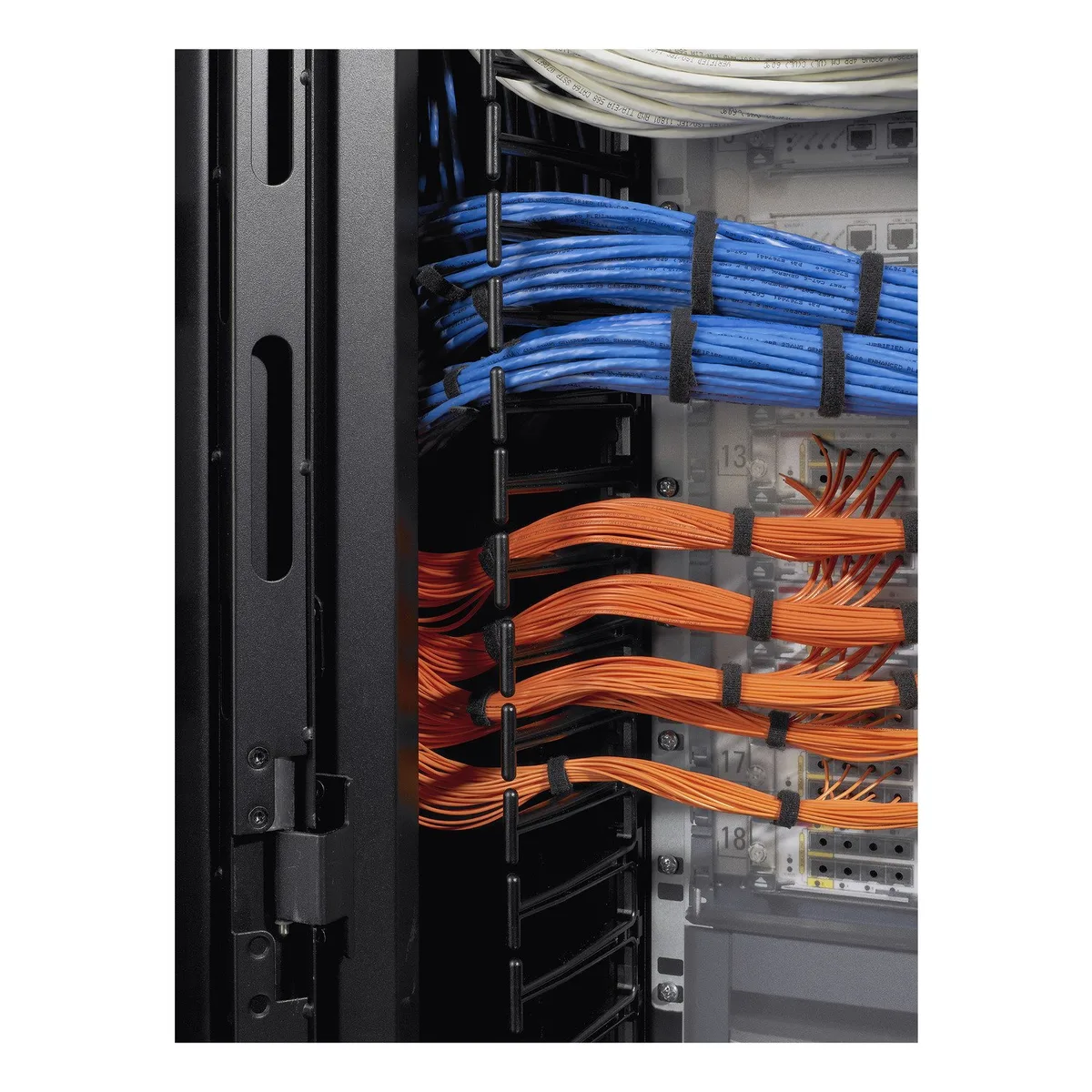 Кабельний організатор APC Vertical Cable Manager for NetShelter SX