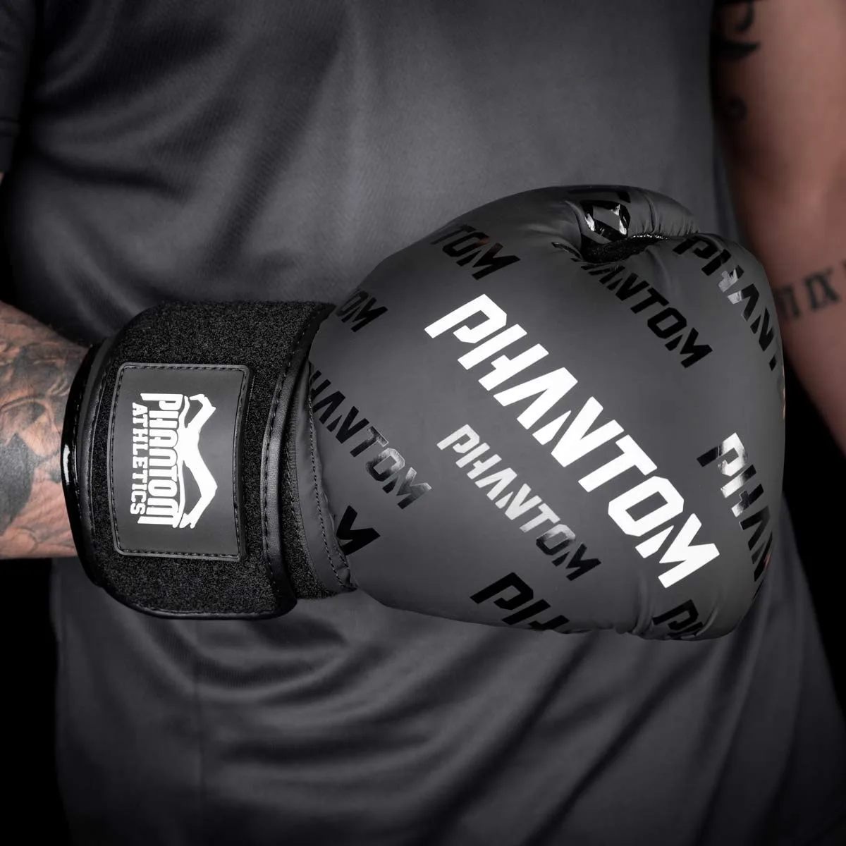 Боксерські рукавиці Phantom PU 12 унцій чорні