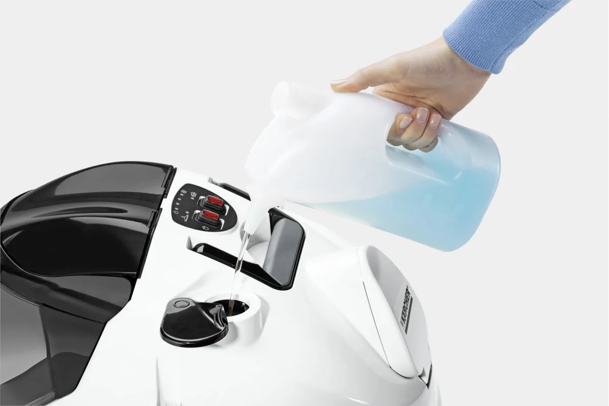 Паровий очиститель Karcher SV 7, 2200Вт, вологе прибирання, об'єм води - 0.45л, фільтр HEPA, парова обробка, біло-чорний.