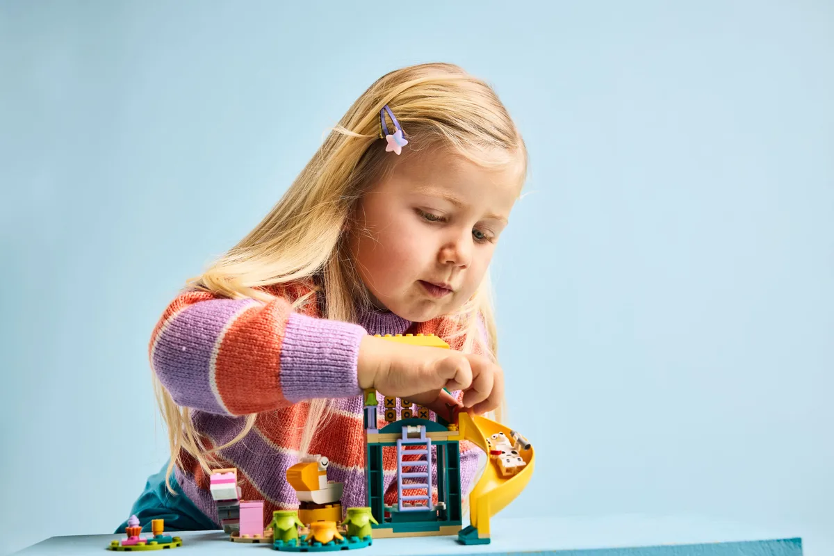 Конструктор LEGO Bluey 4+ різнокольоровий тварини